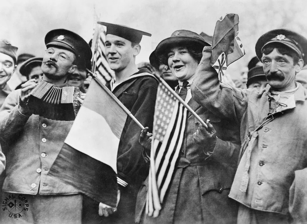 Die Feiern zum Waffenstillstand in Paris am 11. November 1918